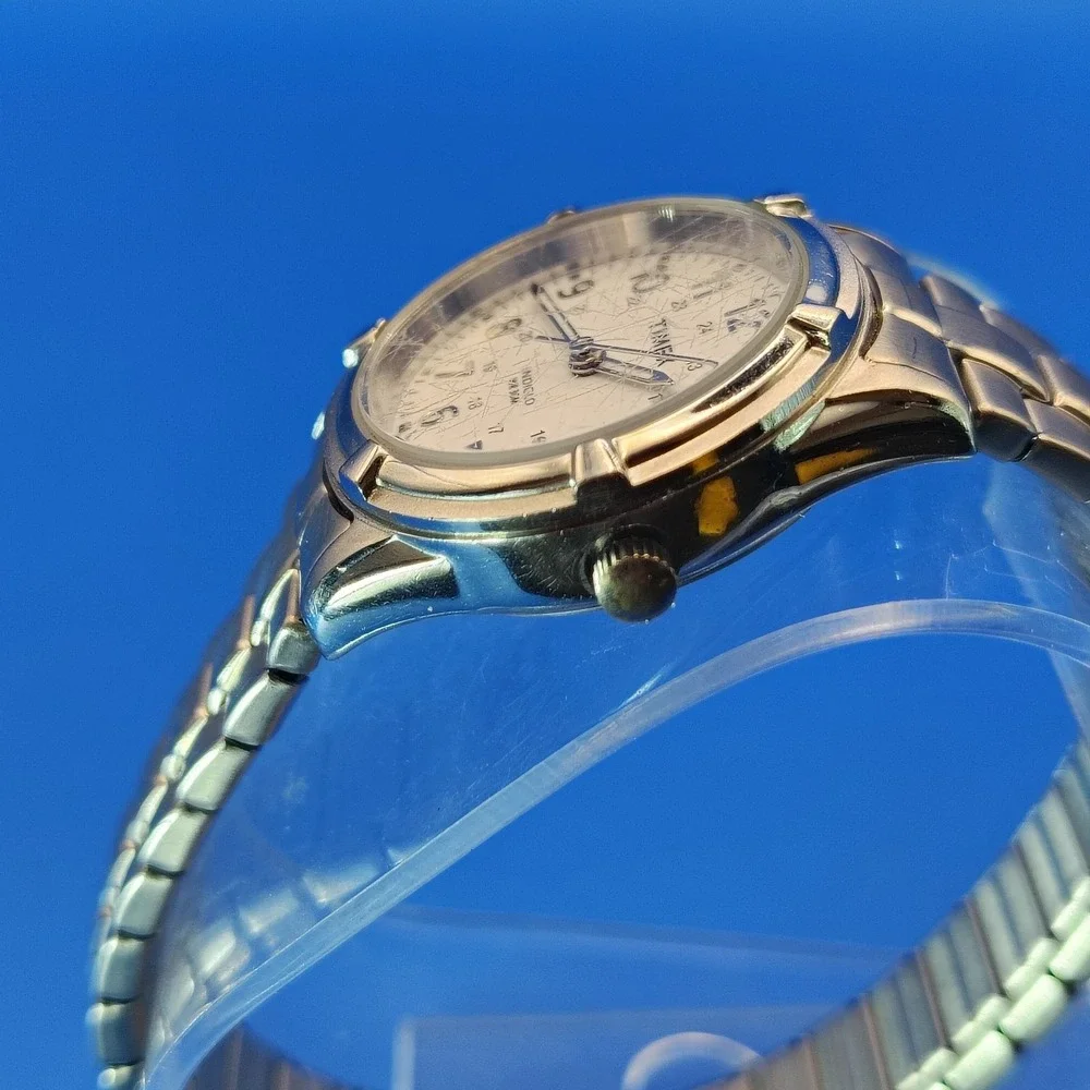 Vintage 2005 Timex Indiglo 27mm Women's Quartz Watch Stretch Bracelet‎ Size 5-9